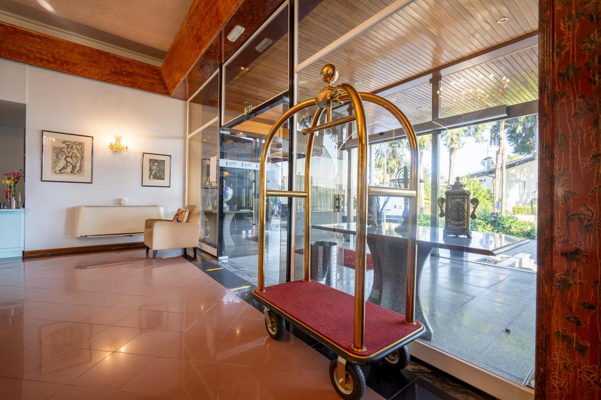 Hotel Onix Viseu Exterior photo