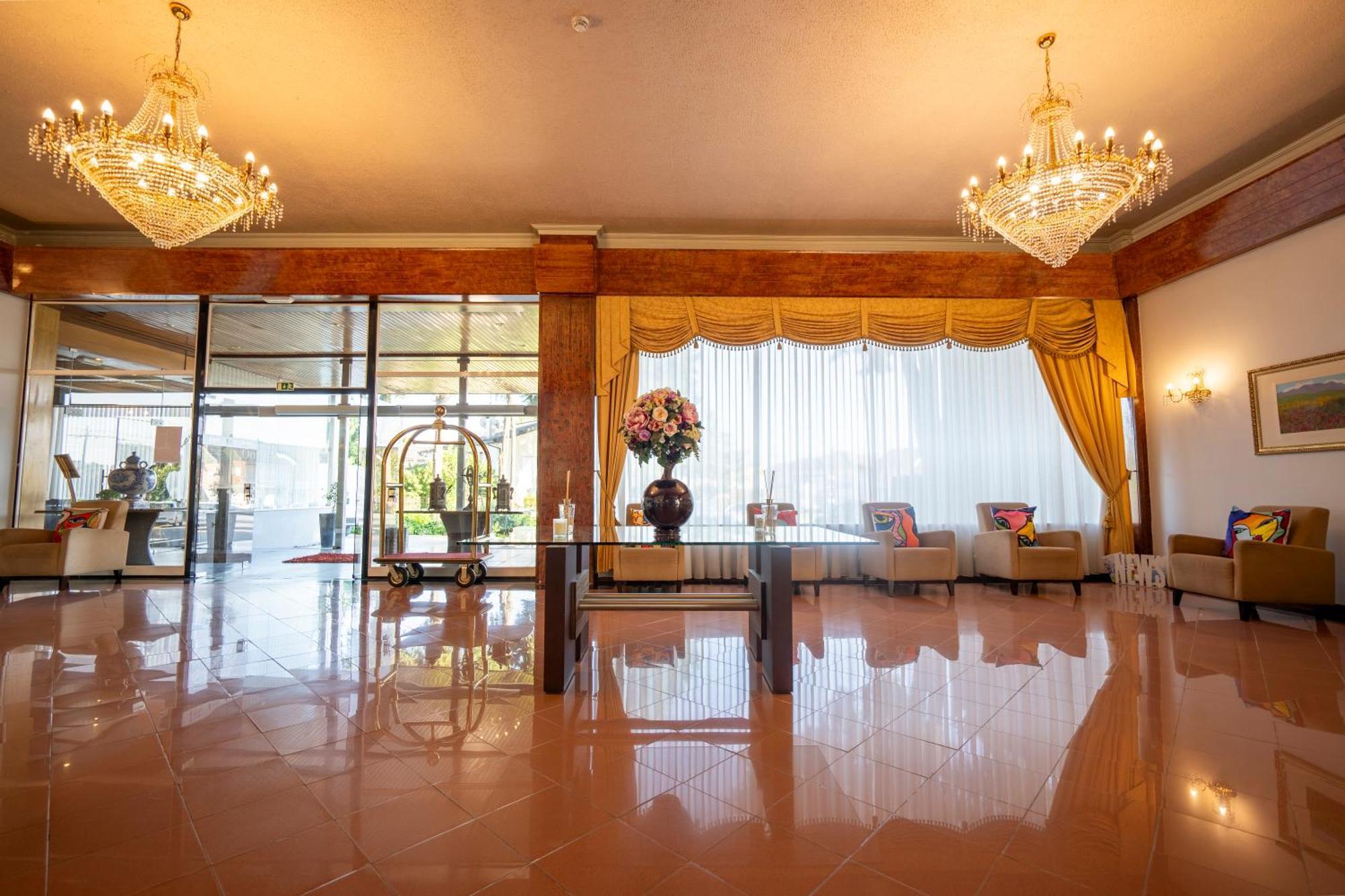 Hotel Onix Viseu Exterior photo