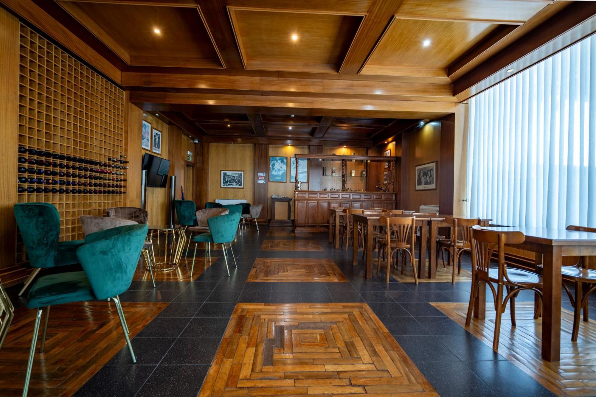 Hotel Onix Viseu Exterior photo